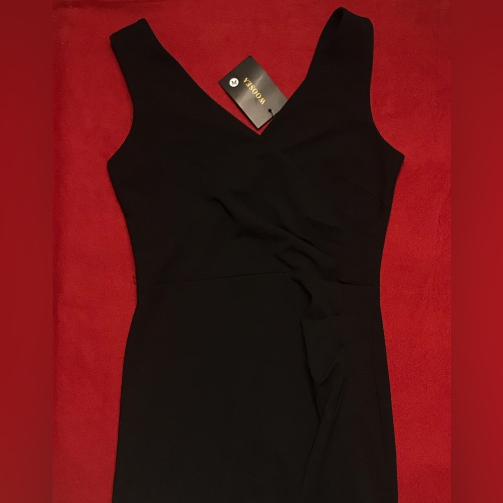 NWT Woosea Sleeveless V Neck Evening Dress - Picture 8 of 13